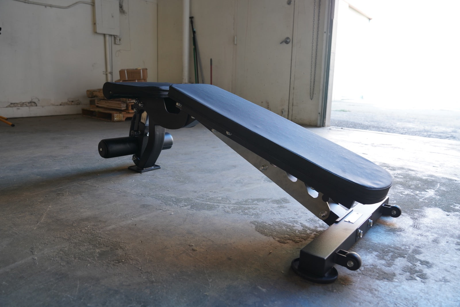 Adjustable fid weight bench hot sale